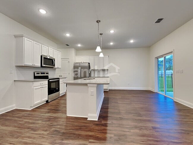 Photo - 497 Onate Cir