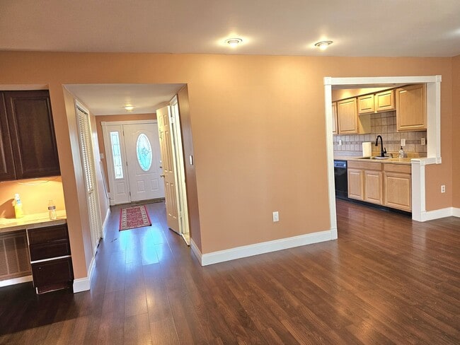 Photo - 37 Anderson Ct