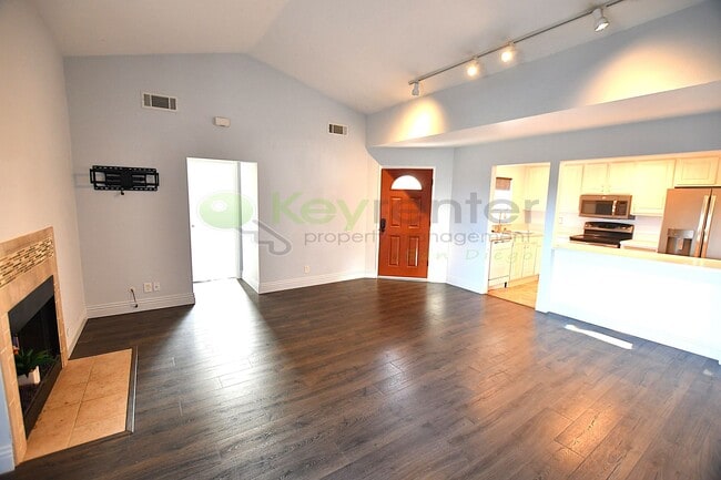 La Mesa | Rancho San Diego | End unit Cond... - La Mesa | Rancho San Diego | End unit Cond... Condo Unit 77