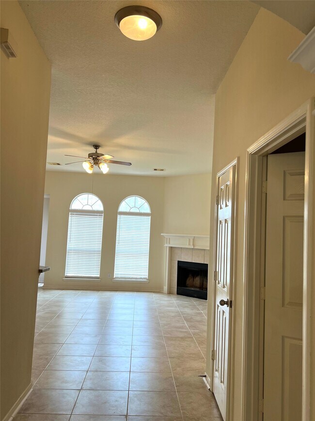 Photo - 442 Pinewood Ridge Dr