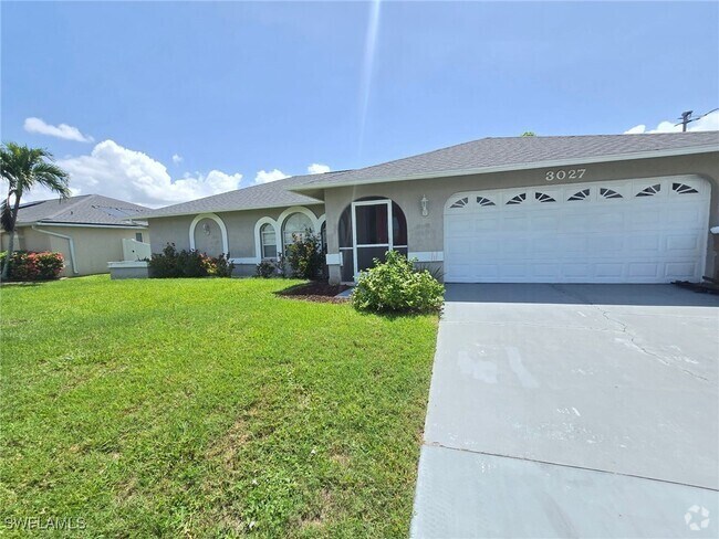 Building Photo - 3027 SW 23rd Ave Rental