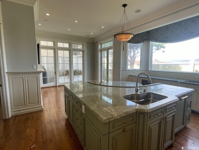 Photo - 50 Scenic Way