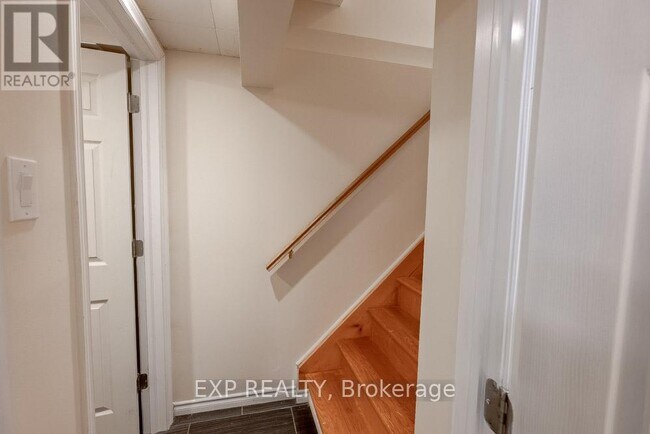 Photo - 196 Old Colony Rd