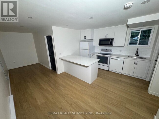 Photo - 16 East Ave Unit 8