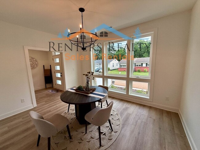 Photo - Stunning 3 Bedroom with Rooftop Terrace