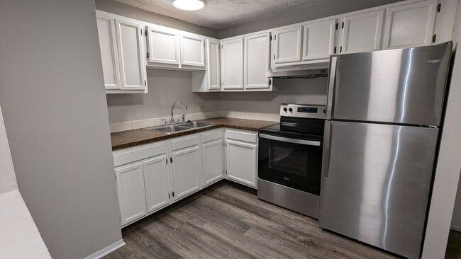 Photo - MN Cedar Village (819) Unit Apt B (Loft)