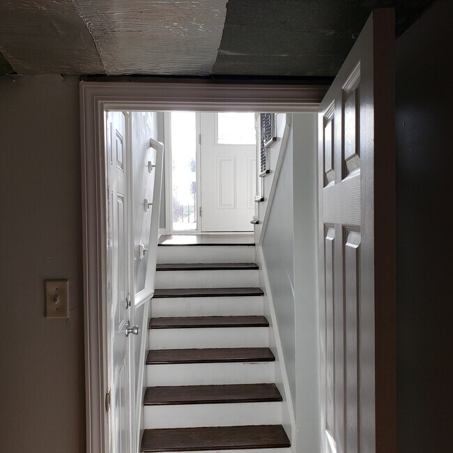 Photo - 7808 E 128th St