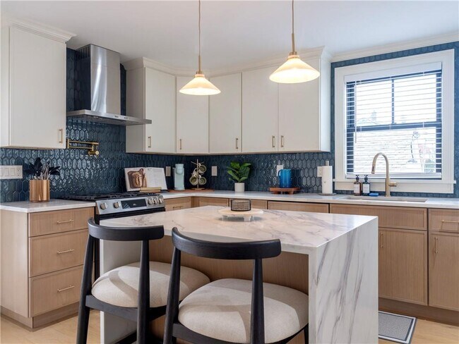 Photo - 7 Dearborn St Unit 1