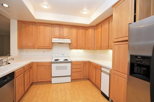 Photo - Beautiful & Spacious Condo in Desirable Sunnyvale Location!