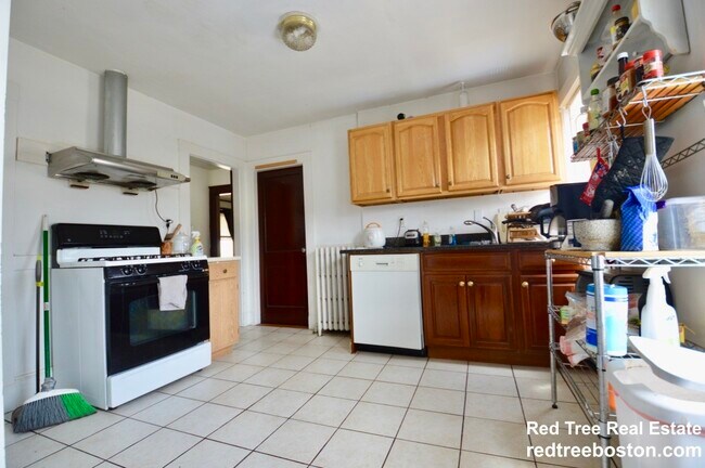 Photo - 55 Etna St Unit 1