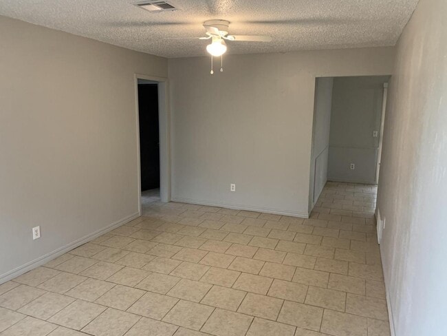 Photo - 2608 SE 45th St