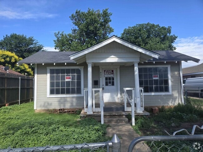 Building Photo - 802 S Fairmont St Rental