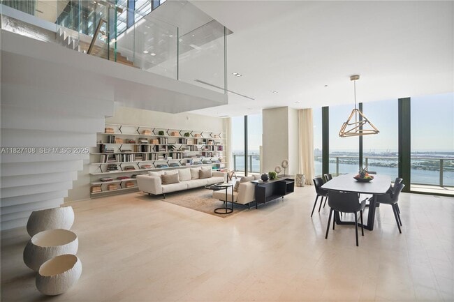 Photo - 650 NE 32nd St Unit UPH5303