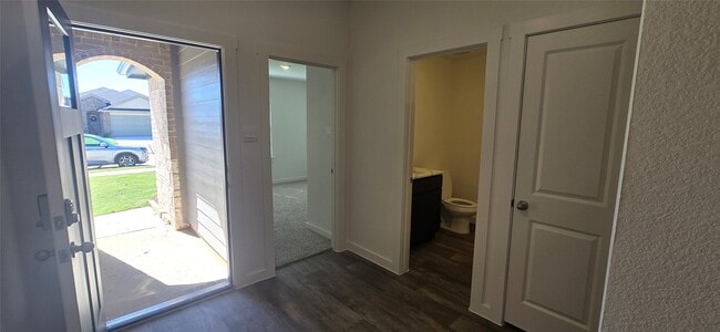 Photo - 1706 Stelvio Pass Dr.