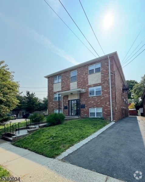 Building Photo - 78 Florence Ave Unit 8 Rental