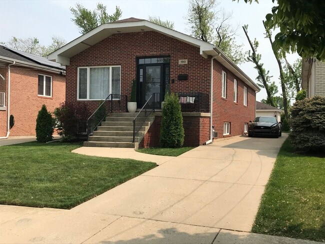 Building Photo - 5901 Burr Oak Ave