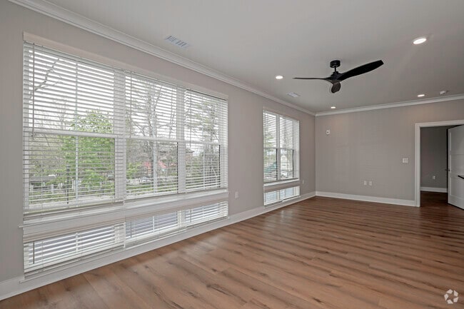 2BR, 2BA - Living Area