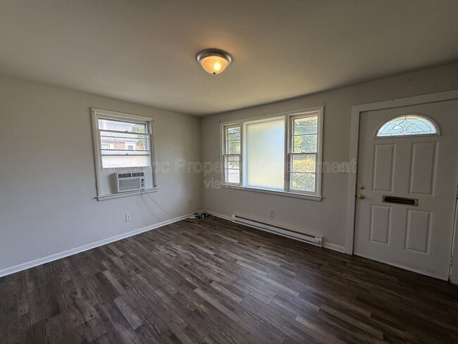 Photo - 1500 Airport Ave