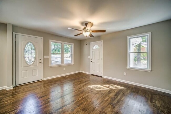 Photo - 6429 Gordon St
