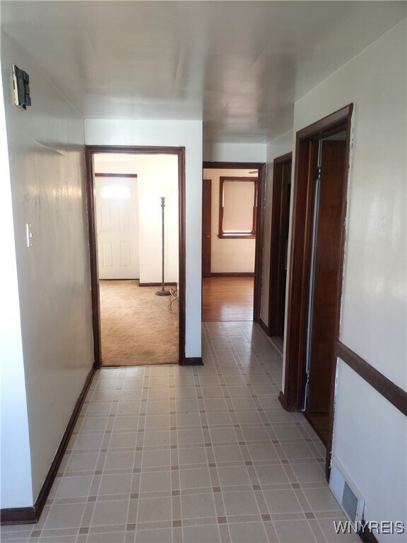 Photo - 2744 Woodlawn Ave