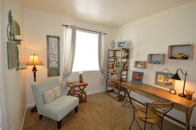 Photo - Sky Vista Commons North
