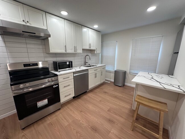 Photo - 239 Meyran Ave