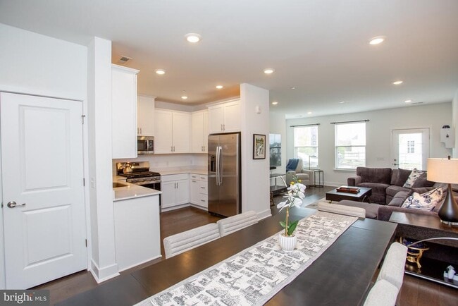 Photo - 233 Lewis Fisher Dr