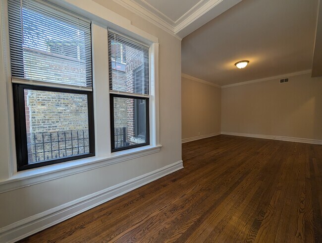 Photo - 2647 N Sawyer Ave Unit 2