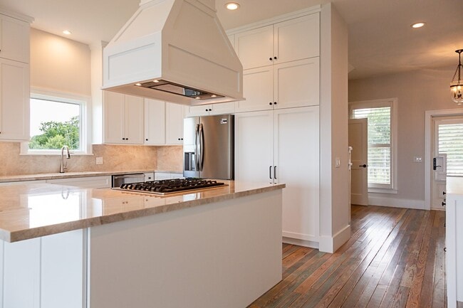 Building Photo - 2612 Todville Rd