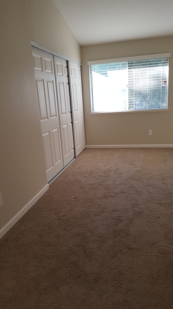 Photo - Dublin Silvergate, End Unit Townhome 3 Bed, 2.5 Bath, Dual Primary Suites, Community Pool!