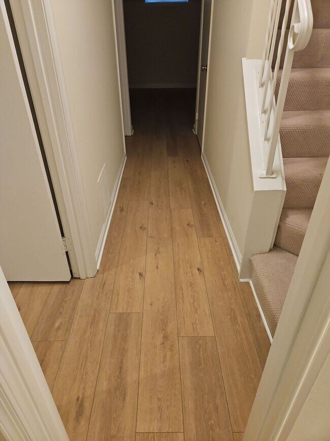 Photo - Location is Everything With This 3 Bed 3.5 Bath Townhouse in Hampton Court Community