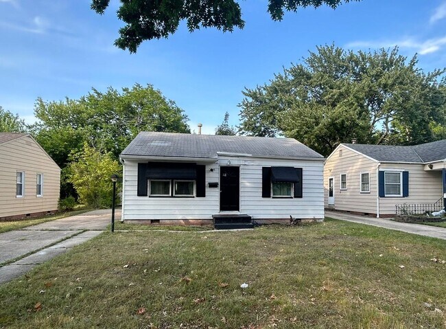 Photo - 2513 Greenvale Rd House