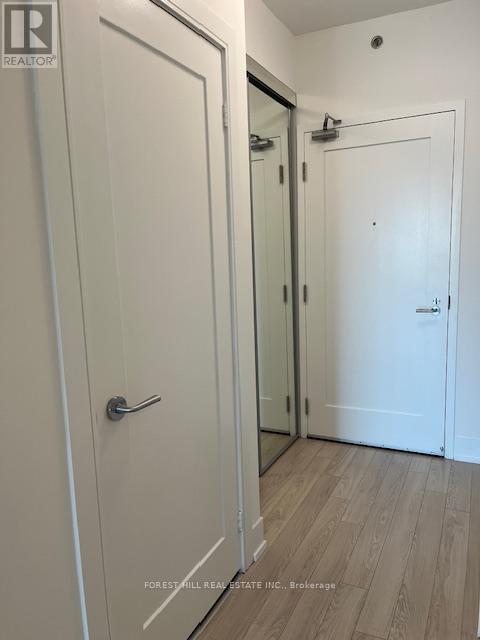 Photo - 310 Tweedsmuir Ave