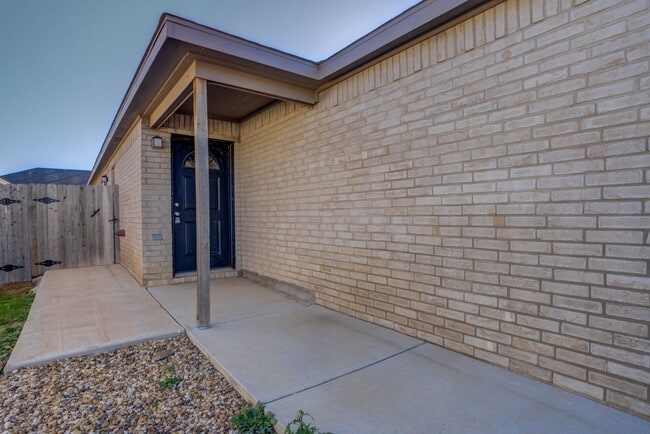 Photo - 1009 Preston Trails Unit B