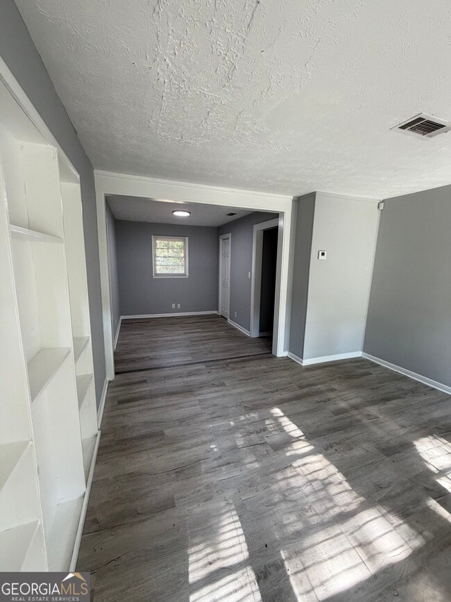 Photo - 1280 Janice Ln NW