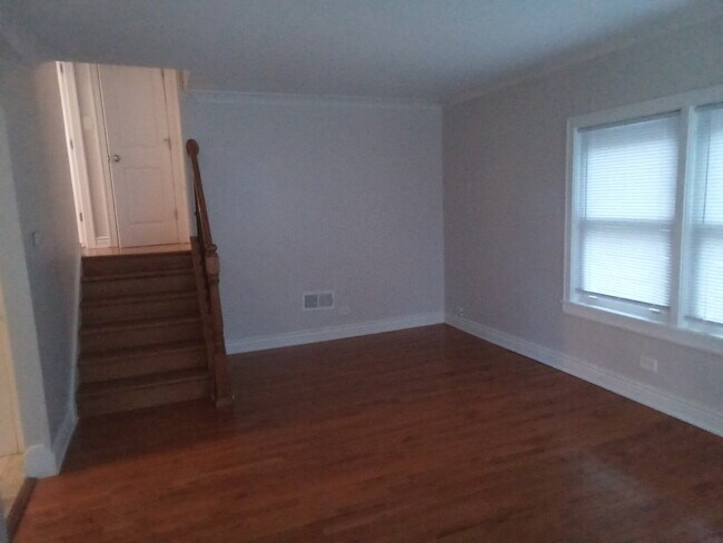 Photo - 2521 Maple St