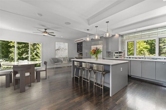 Photo - 4 W Wesley Ridge