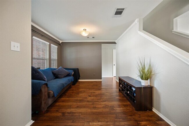 Photo - 308 Sunny Brook Dr