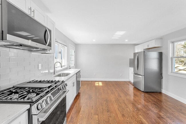 Building Photo - 419 Poplar St Unit 1