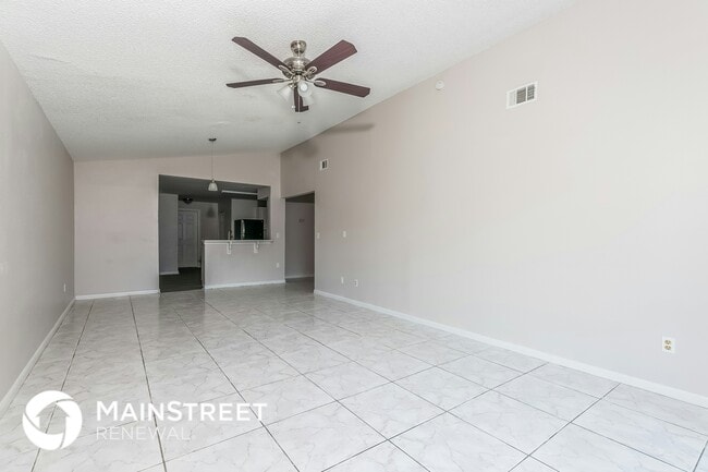 Photo - 1656 Parakeet Ct