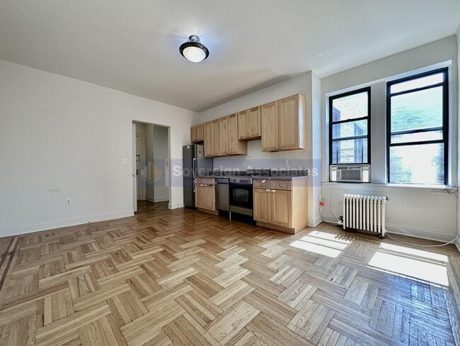 Building Photo - 660 Fort Washington Ave