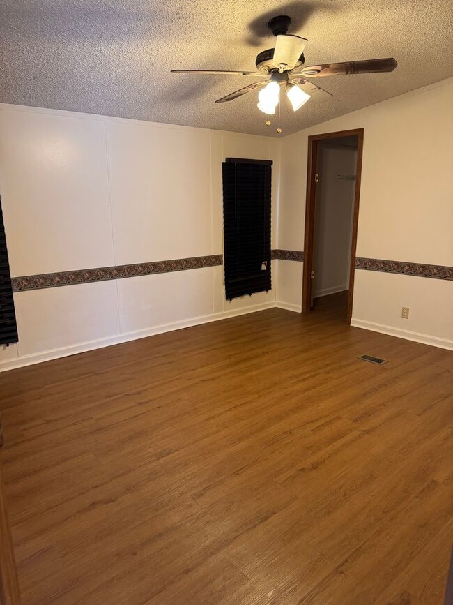 Photo - Updated 3 Bedroom 2 Bath Double Wide for Rent