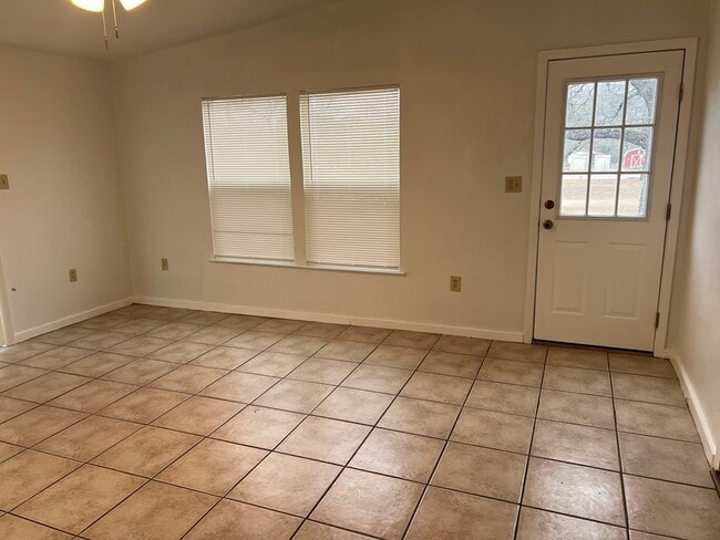 Photo - 610 Guadalupe St