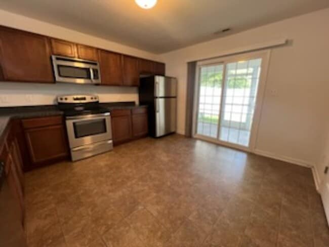 Photo - Townhome in desirable Carolina Plantations