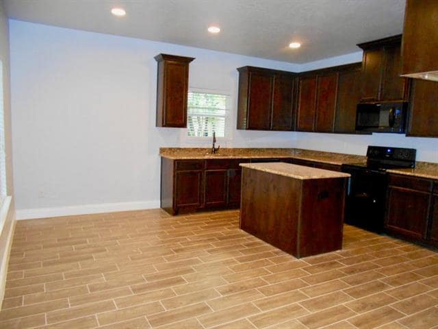 Photo - 2811 Walnut St