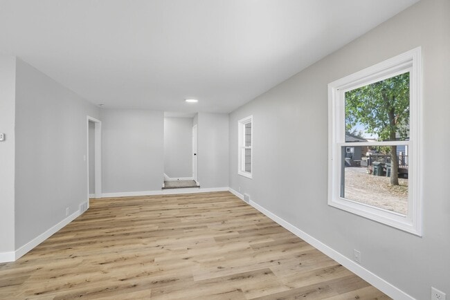 Photo - 259 Cossairt Ave