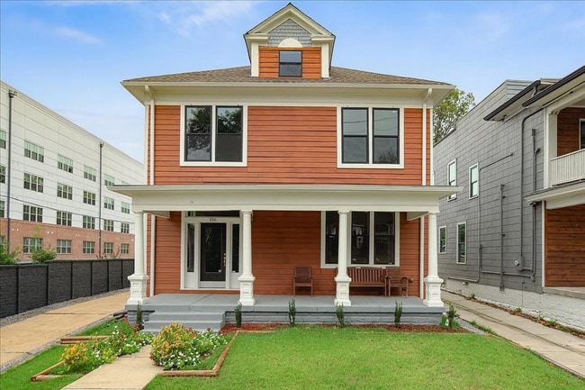 Photo - 156 N Tucker St House