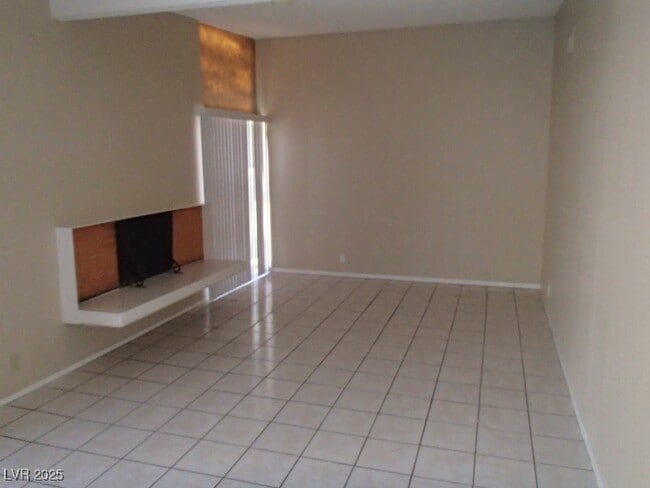 Building Photo - 1880 Caballero Way Rental