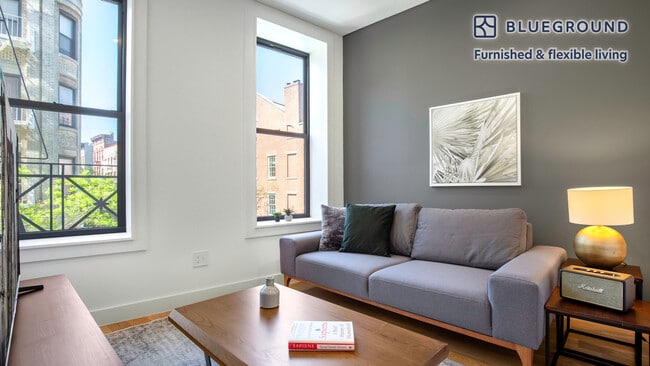 Photo - 31 Prince St Unit FL2-ID275