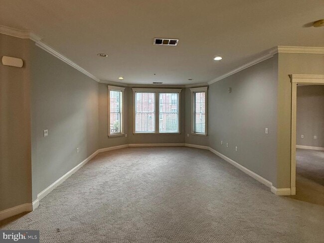 Photo - 300 W Elm St Unit 2207